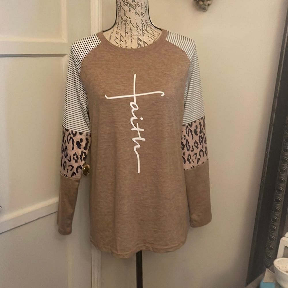 Faith long sleeve shirt - Picture 1 of 6